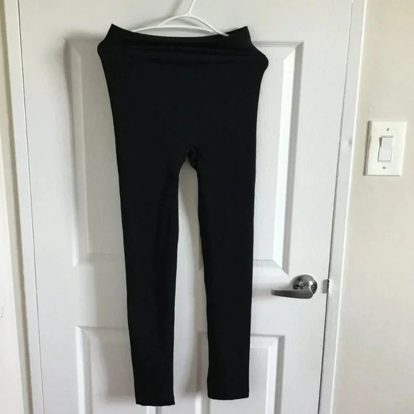 NWOT Forever 21 Warm Stretch Legging SIZE M / L - Picture 2 of 7